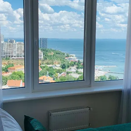 Arcadia Sunrise Sea View Apartment Odesa
